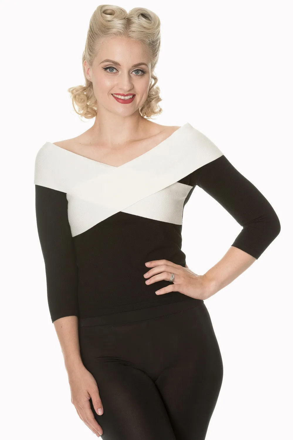 Banned Apparel - Wraped In Love Kint Jumper