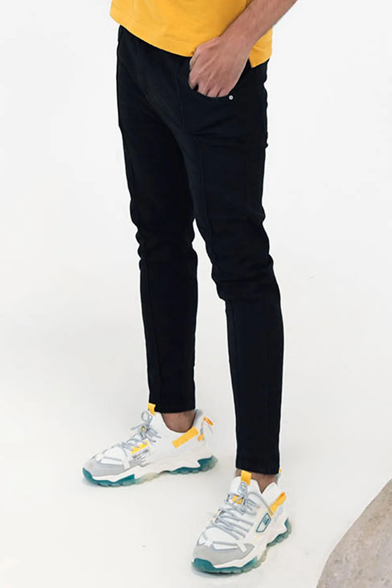 Black Stitch Pleats Tapered Jeans