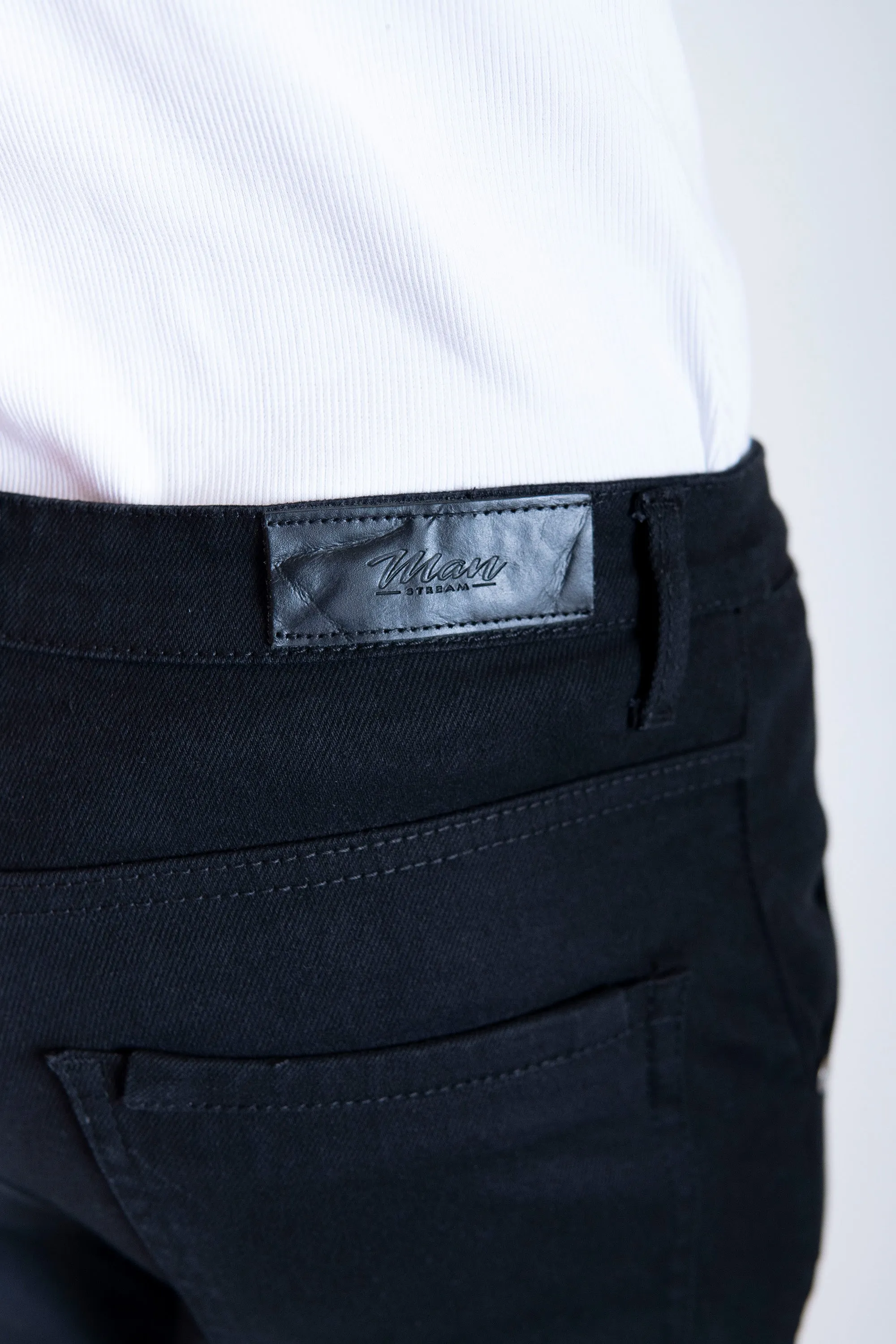 Black Stitch Pleats Tapered Jeans