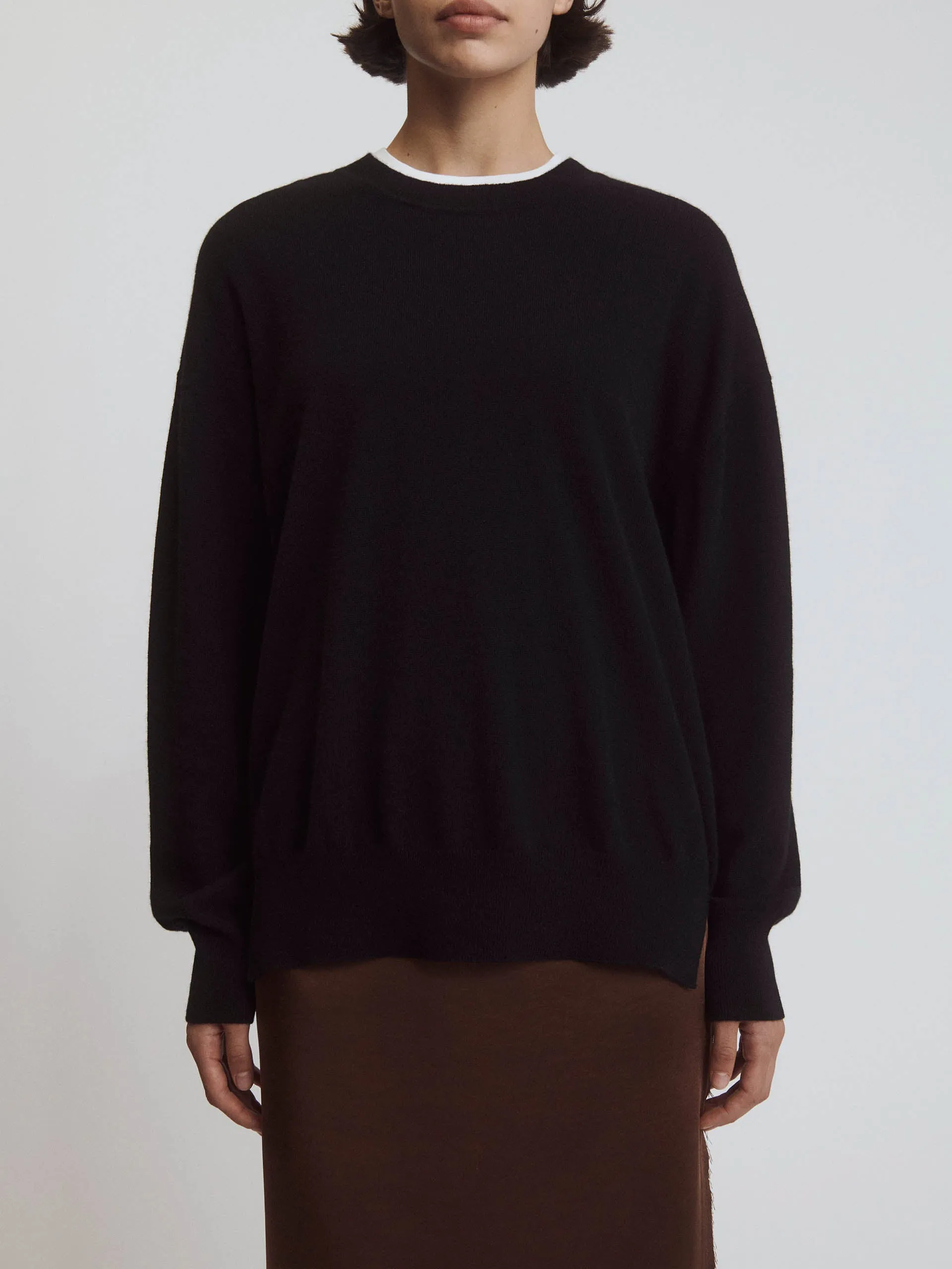 Black Tahra cashmere crewneck