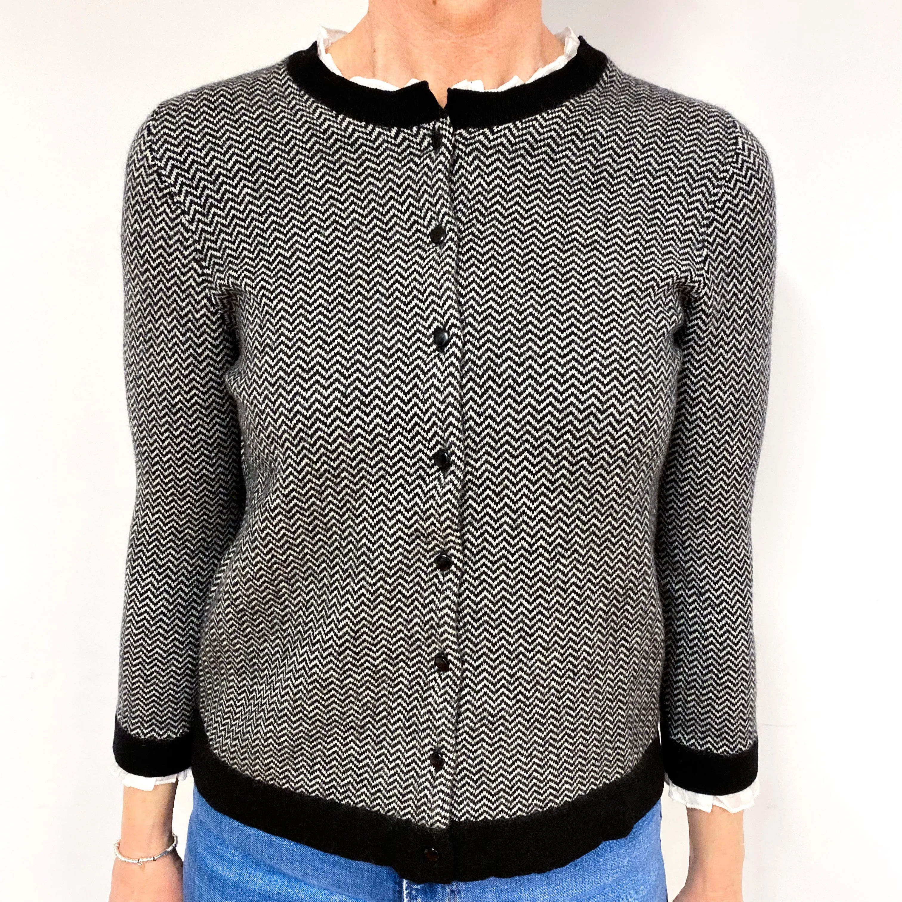 Black Zigzag Knit Cashmere Crew Neck Cardigan Medium