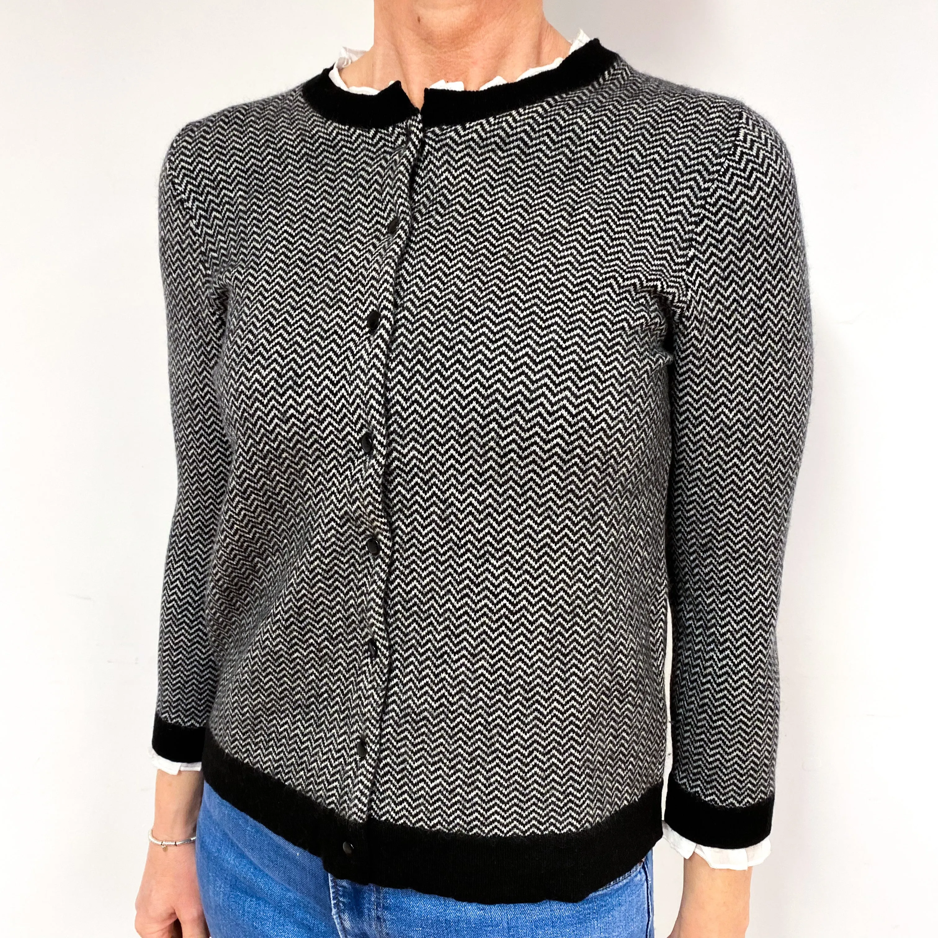 Black Zigzag Knit Cashmere Crew Neck Cardigan Medium