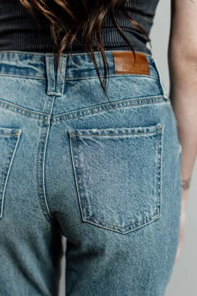 CLEARANCE-The Willa Rogue Mom Jeans