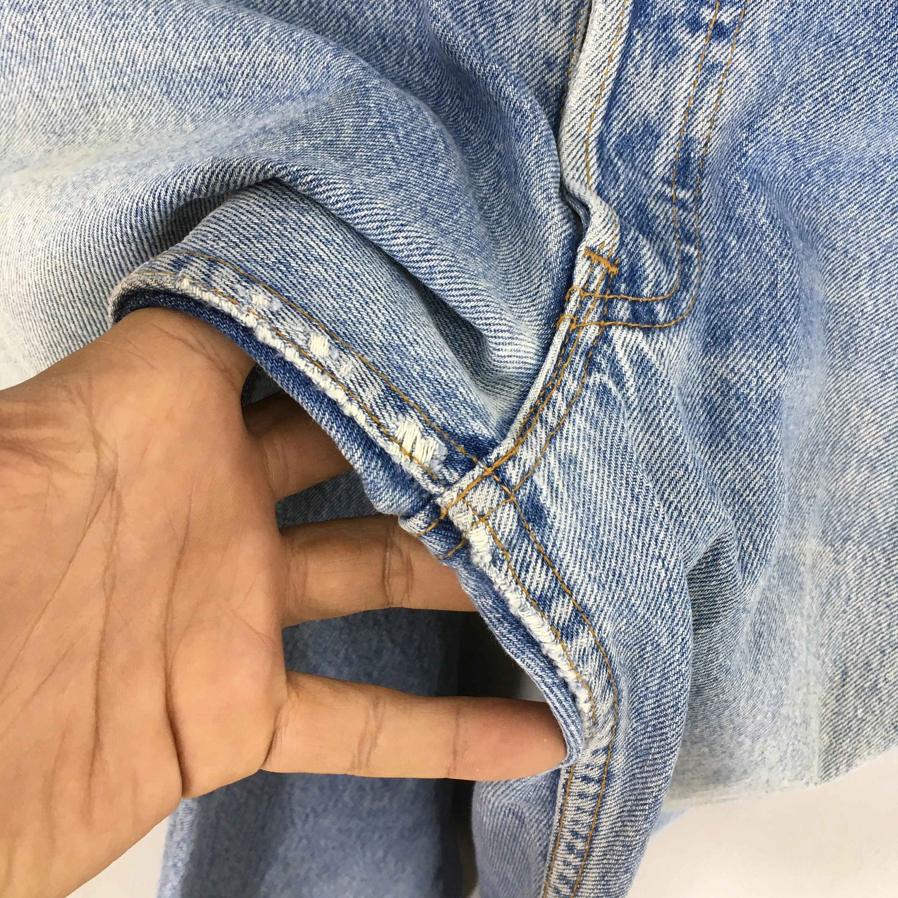 Levi's 501 Faded Dirty Light Wash Jeans Size 32x30
