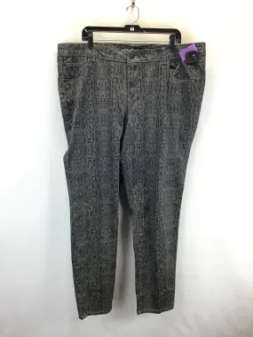 Pants Chinos & Khakis By Celebrity Pink In Black & Grey, Size: 22