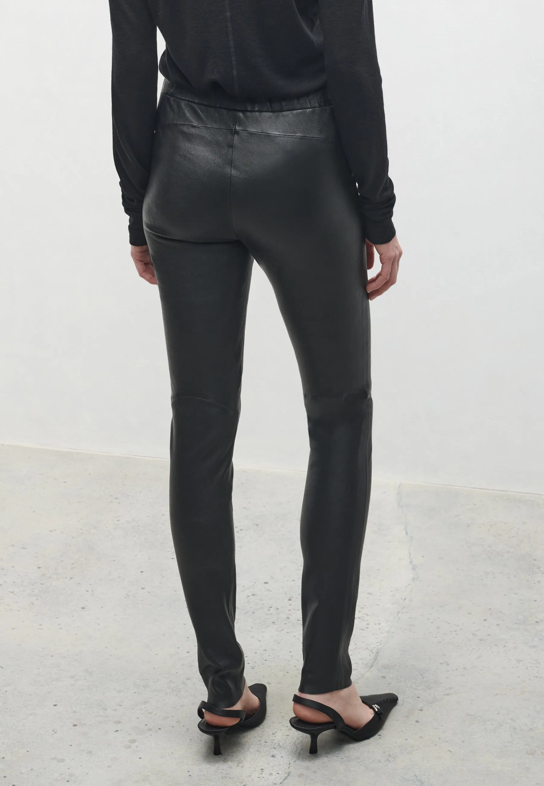 ROCHE | Leather stretch legging