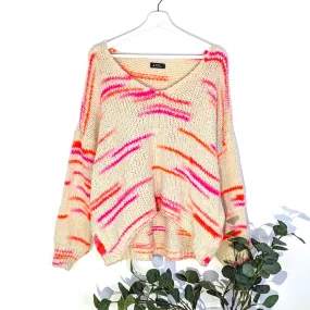 V-neck natural jumper with neon fleck yarn