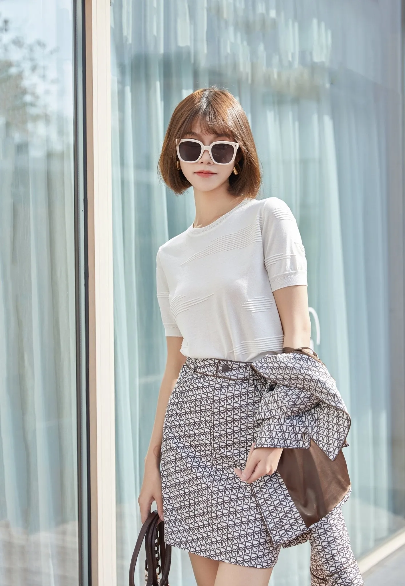 White Short Sleeve Crewneck Knit T-shirt